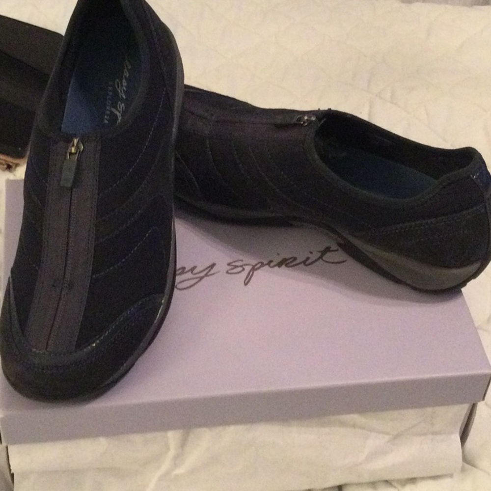 Easy Spirit women’s Casual shoes - Picture 2 of 8